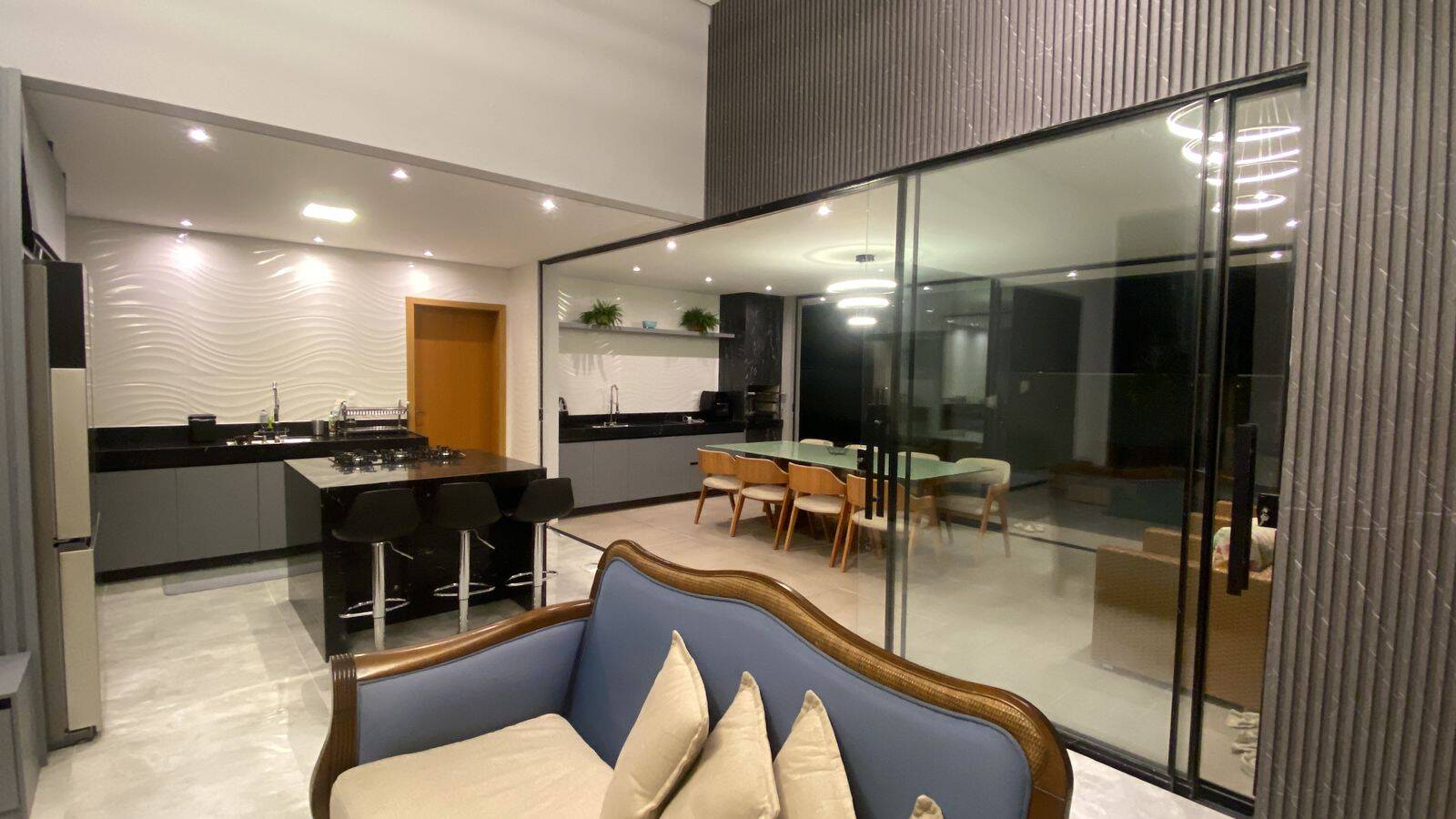 Casa, 4 quartos, 245 m² - Foto 4