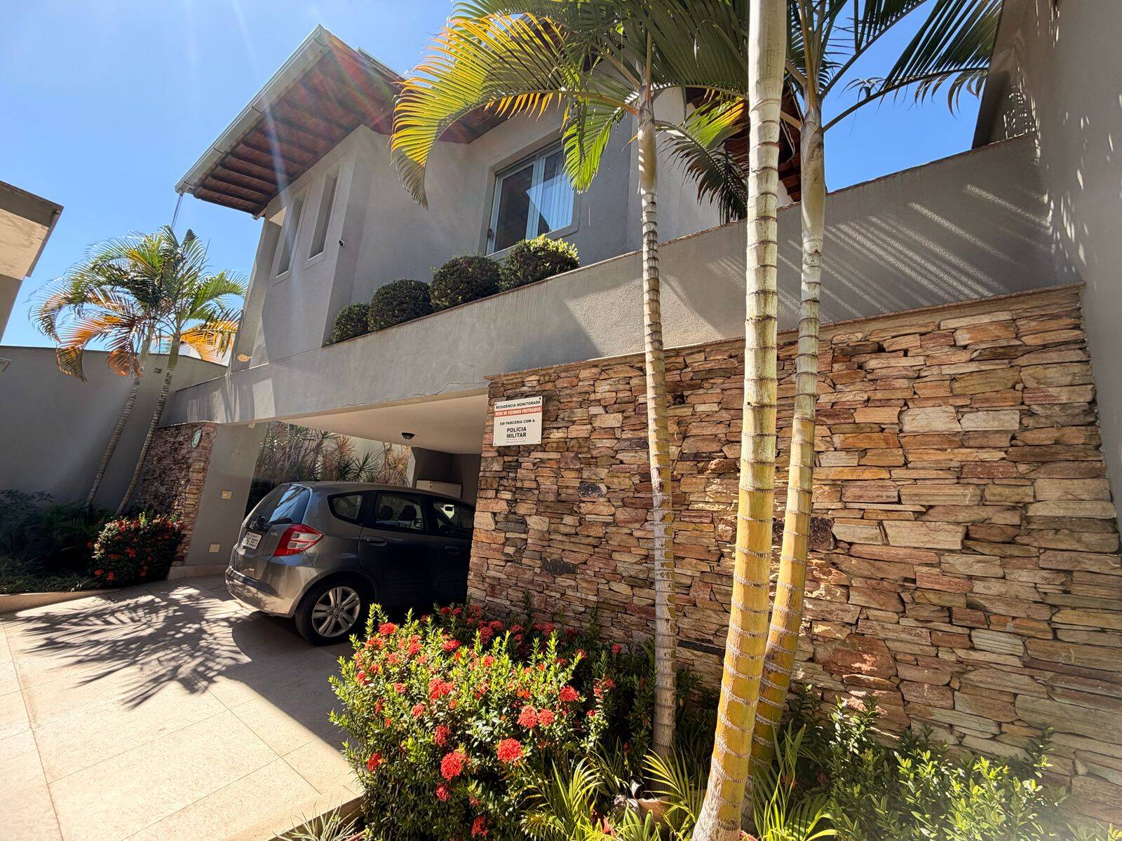 Casa, 6 quartos, 372 m² - Foto 1