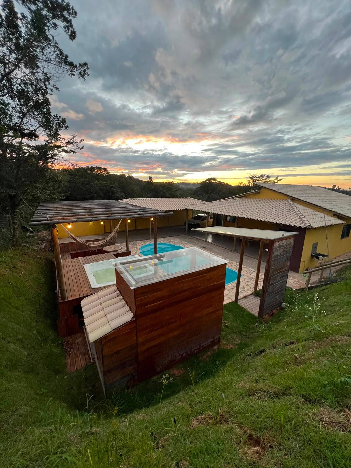 Sítio, 3 quartos, 1500 m² - Foto 2