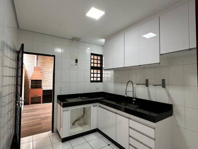 Casa para Venda em Belo Horizonte - 4