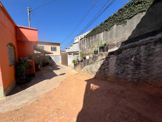 Casa para Venda em Belo Horizonte - 4