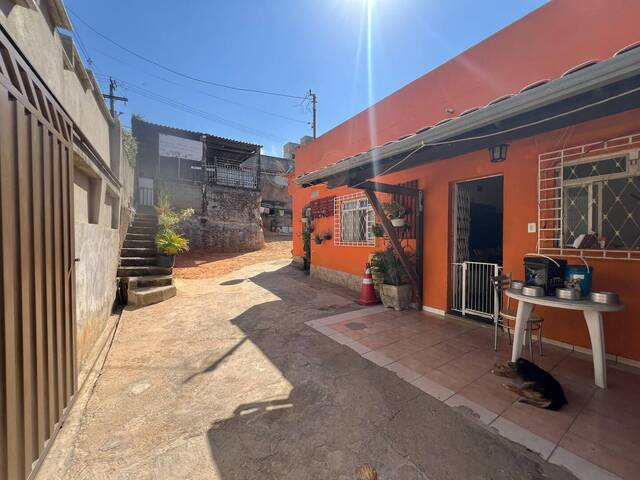 #2974 - Casa para Venda em Belo Horizonte - MG