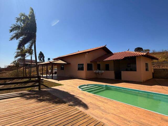 #2996 - Chácara para Venda em Itatiaiuçu - MG