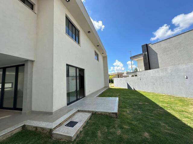 #3040 - Casa para Venda em Vespasiano - MG