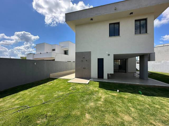 #3040 - Casa para Venda em Vespasiano - MG