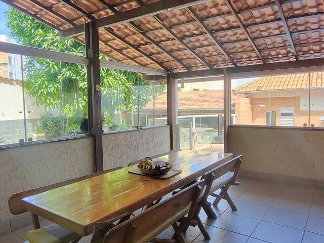 Casa para Venda em Contagem - 3