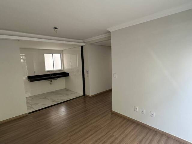 Apartamento para Venda em Contagem - 5